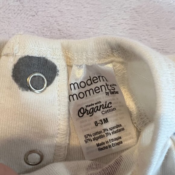 Modern Moments made by Gerber Baby One-Piece Polka Dot 0 - 3M - Picture 3 of 6